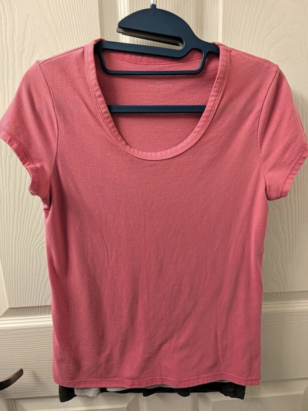 No Boundaries Scoop Neck Short Sleeve Tee Pink, Olive Green & Gray Medium